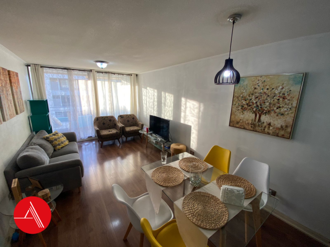 Se vende Acogedor Departamento con terraza, bodega y estacionamiento, Peñalolén.